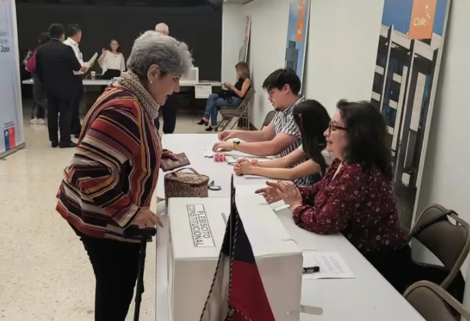 Opción “En Contra” de la nueva Constitución triunfa en el voto de chilenos en el extranjero