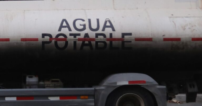Alcaldesa de Teno acusa que protocolo del Gobierno restringe entrega de agua a cerca de mil personas