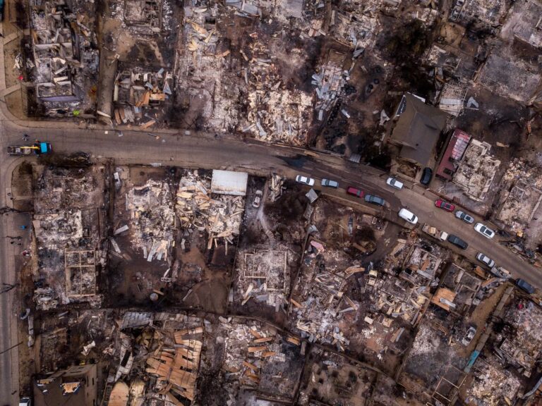 Investigación apunta a intencionalidad de incendios en Valparaíso y Gobierno llama a no especular