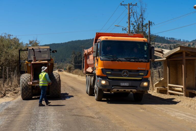 Municipio de Vichuquén impulsa tercer proyecto de pavimentación en Ruta J-80