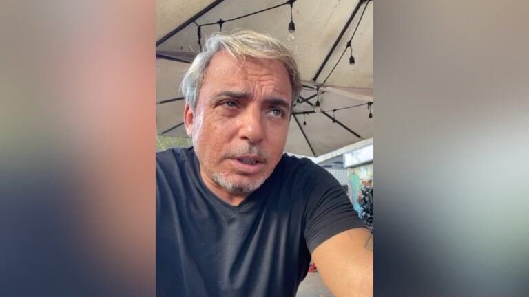 Marcos Llunas se disculpa por su presentación en la Vendimia de Curicó