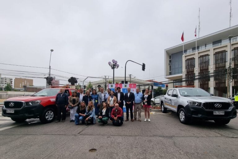 Municipio de Curicó implementó dos nuevas camionetas de seguridad para patrullajes preventivos