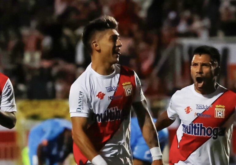 Felipe Ortíz le da el triunfo a Curicó Unido en La Granja