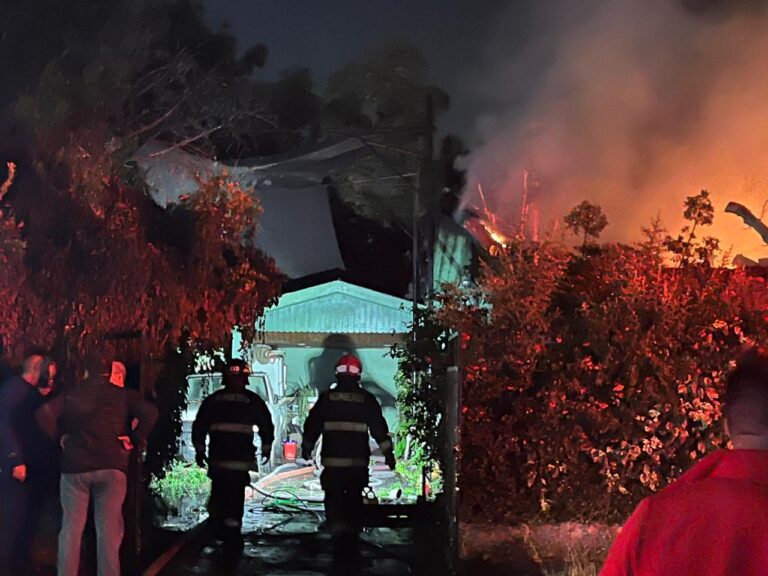Adulto mayor fallece debido a complicaciones respiratorias tras incendio en Rauquén