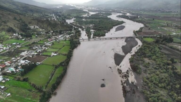 Confirman baja del caudal del río Mataquito a pesar de las intensas lluvias