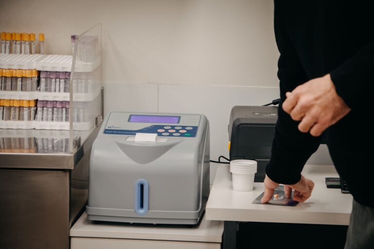 Cesfam de Molina y Lontué implementan examen para detección de Helicobacter Pylori