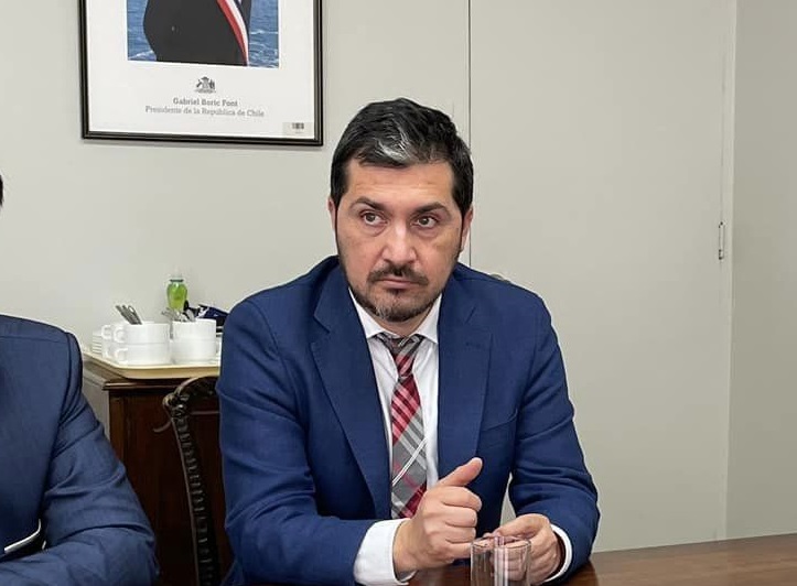 Diputado Hugo Rey solicita a Contraloría investigar listas de espera en hospitales de Curicó y Linares