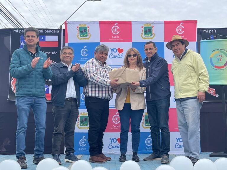Vecinos de la Villa Estrecho de Magallanes de Curicó celebraron su aniversario 32 e inauguraron nuevas cámaras de seguridad
