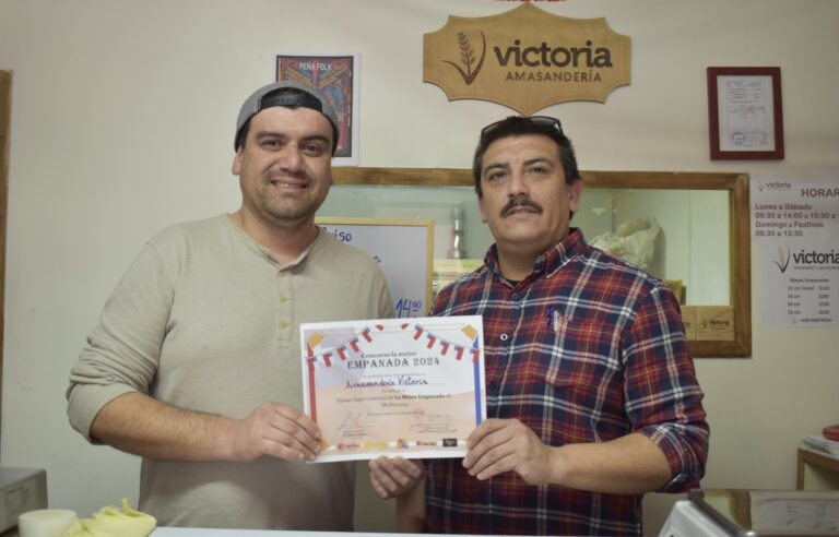 Amasandería Victoria ganó premio a la mejor empanada de Molina