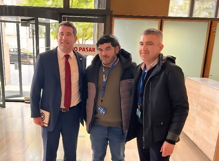 Diputado Moreno gestionó recursos con la Subdere para proyectos en Sagrada Familia
