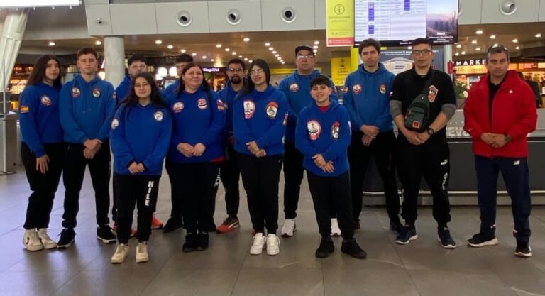 Karatecas curicanos viajaron al mundial de la disciplina en Buenos Aires