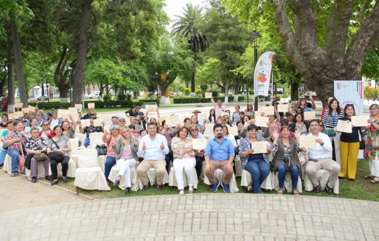 Municipio de Teno entregó subvenciones 2024 a 113 organizaciones de la comuna