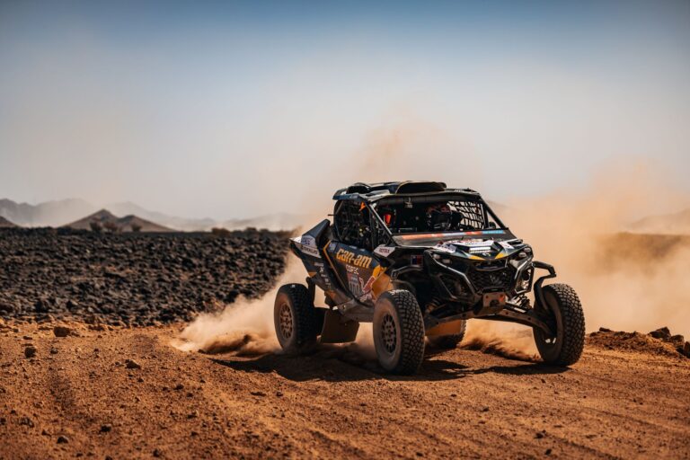 López gana la Etapa 3 y avanza del 9° al 4° lugar en el Dakar 2025