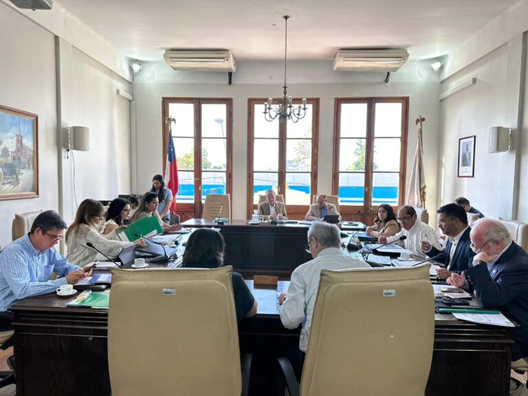 Concejales modifican tabla para exigir una auditoría externa al municipio curicano
