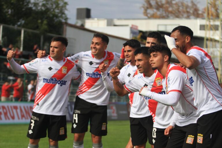 Curicó Unido se despide de Santa Cruz con triunfo ante D. Antofagasta