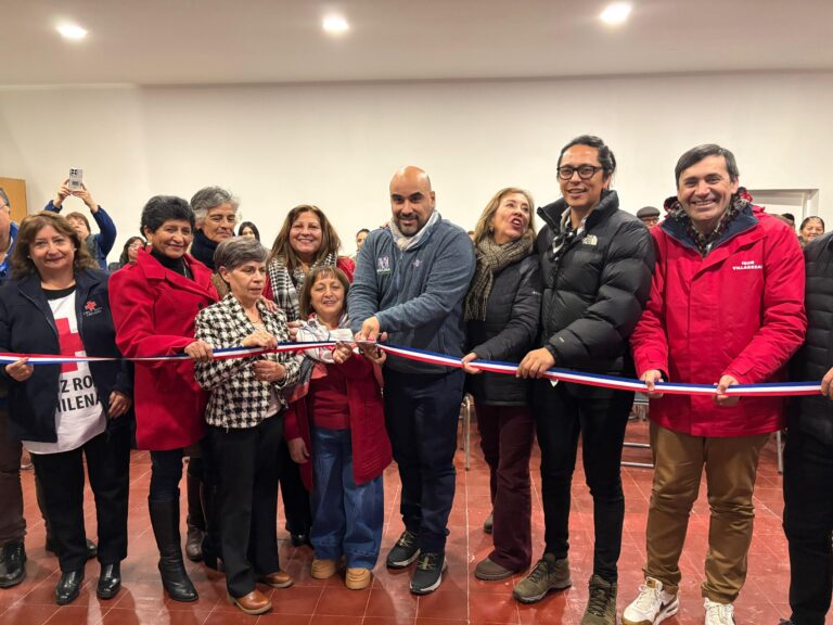 Municipio de Molina inauguró mejoras de histórica sede de la Villa Servicio Seguro Social