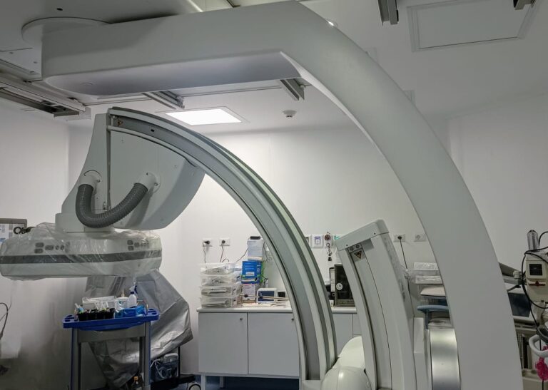 Diputado Alexis Sepúlveda destacó llegada de nuevo angiógrafo de cardiología al Hospital de Curicó