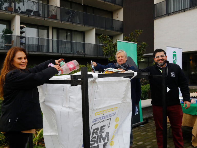 Curicó amplía reciclaje domiciliario a 25 edificios