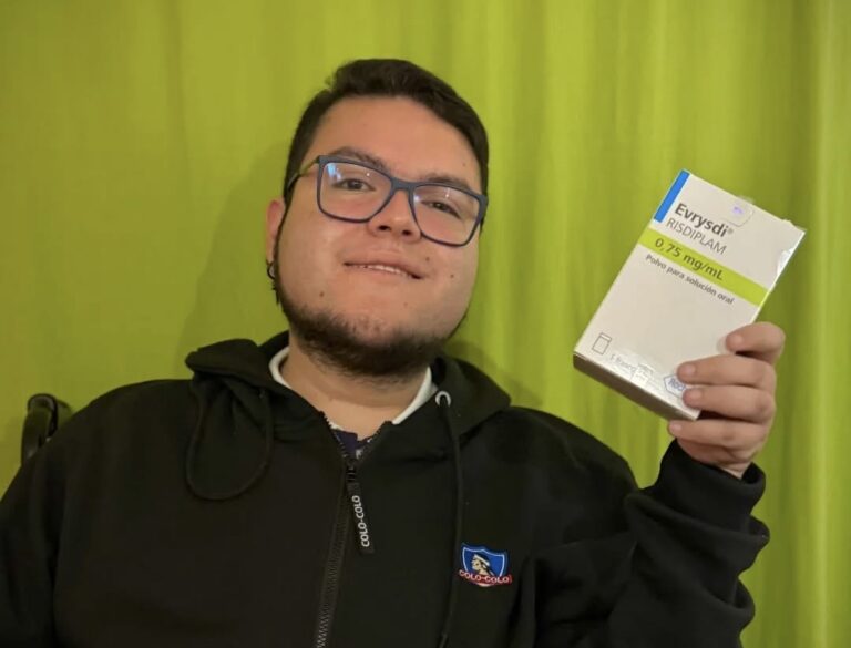 Joven periodista inicia tratamiento para combatir la Atrofia Muscular Espinal
