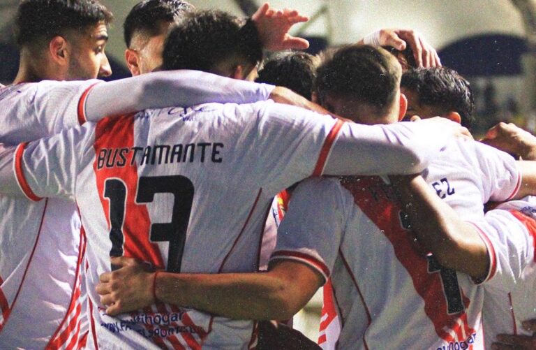Onefit deja de vestir a Curicó Unido luego de 10 temporadas