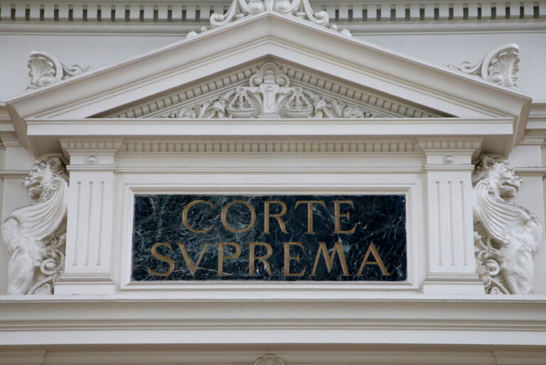 Corte Suprema elige nuevo presidente dividida y marcada por el Caso Audios