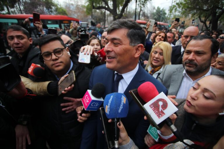 Franco Parisi inscribe su tercera candidatura presidencial arremetiendo contra el Presidente Boric