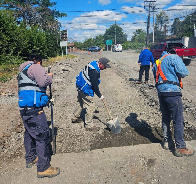 Municipio de Molina pavimentó con recursos propios el camino Santa Lucía
