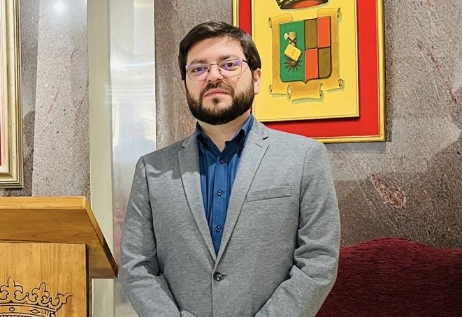 Becas Maule II: Nadie sabe para quién trabaja