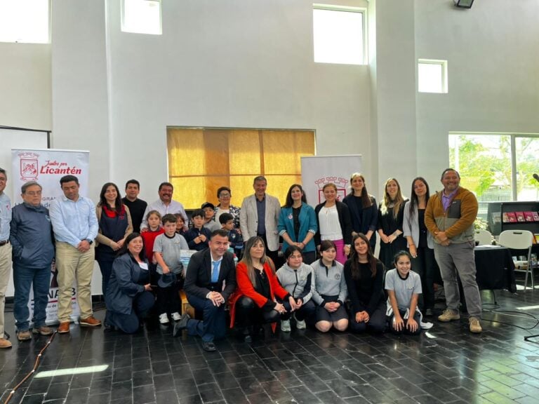 JUNAEB y Municipalidad de Licantén cerraron Talleres Preventivos de HPV con premiación estudiantil