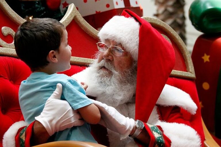 Licantén inicia su programa Juntos Vivimos la Navidad con actividades para toda la comunidad