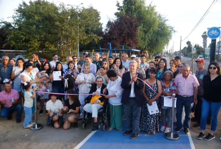 Se inauguraron obras del programa crecer en comunidad y transformando barrios