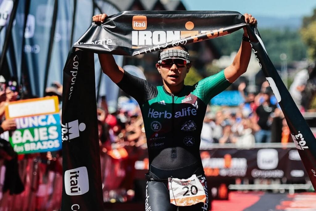 Cecilia Pérez se corona bicampeona del Ironman 70.3 de Pucón