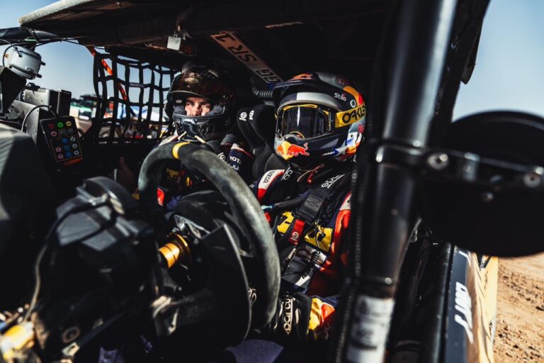 Chaleco López:  4° en el Dakar y 2° en Mundial de Rally Cross Country