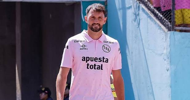 Curicó Unido blinda su defensa con el argentino-italiano Rodrigo Colombo