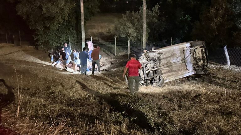 Violento volcamiento en la Ruta J-60 deja tres lesionados en Hualañé