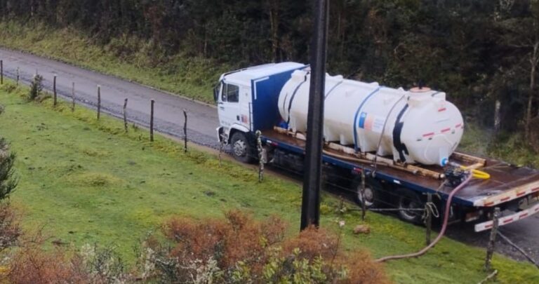 Tras crisis por falta de agua: Senadora Vodanovic logra compromiso de Interior para saldar deuda con camiones aljibes