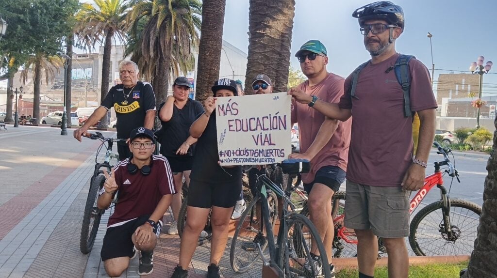 "Justicia para Jonathan": Amigos de músico fallecido convocan a cicletada y velatón en la Ruta J-60