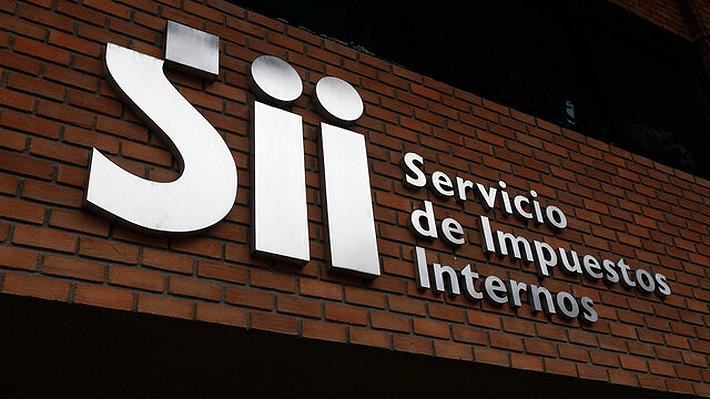 SII presenta querella contra clan familiar por fraude tributario por más de $4 mil millones