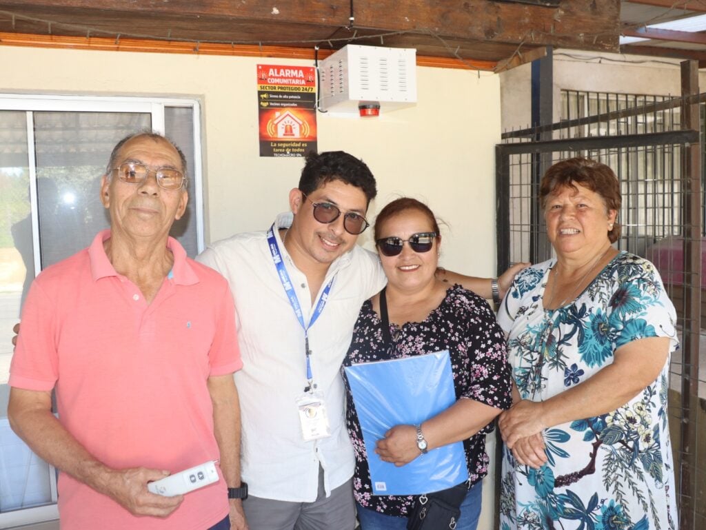Junta de Vecinos de Puente Alto en Molina logró instalación de 40 alarmas comunitarias