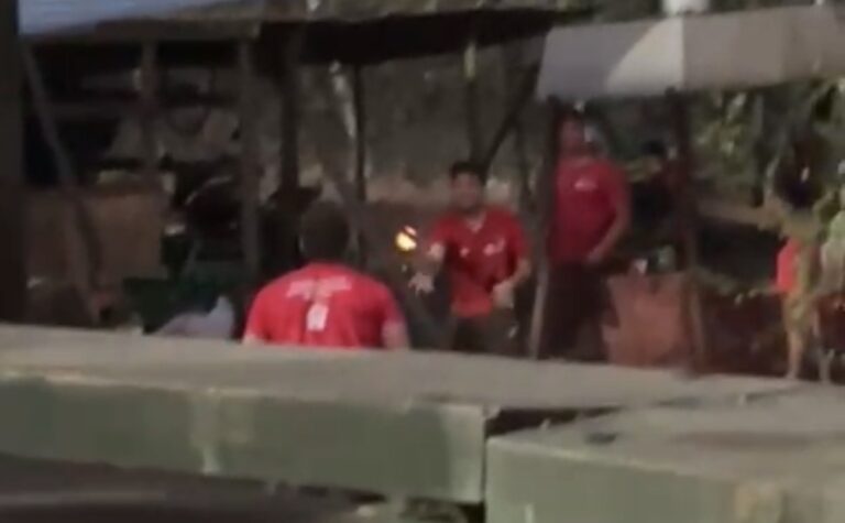 CONAF Maule desvincula a dos brigadistas tras ser captados jugando con brasas en base de Romeral