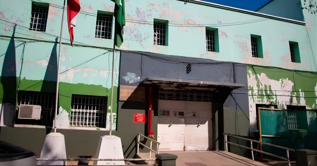 Descubren túnel en cárcel de Talca: Gendarmería identifica a cuatro internos como responsables