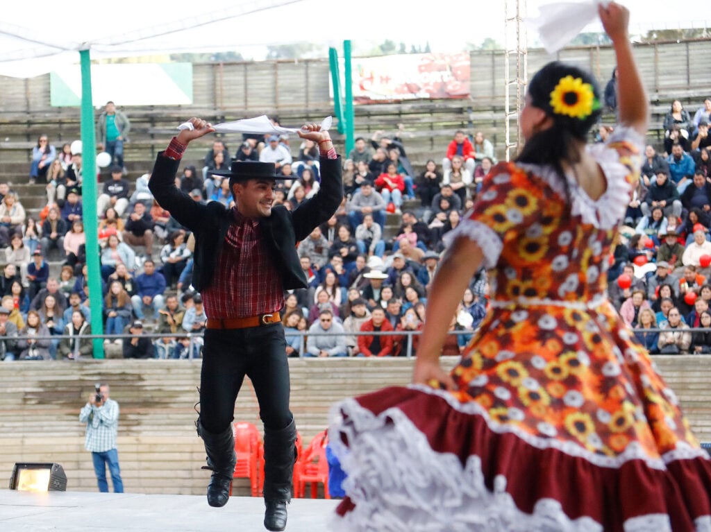 Vendimia extendida: Más de 35 agrupaciones folclóricas y alta participación de expositores se presentarán este lunes