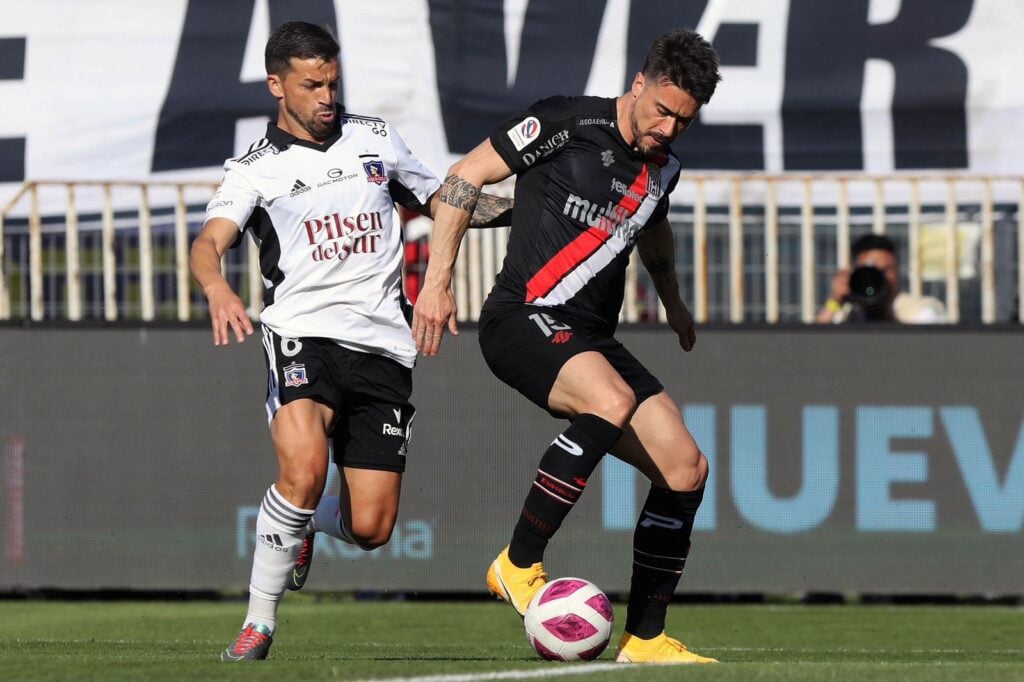 Curicó Unido oficializa el regreso de Juan Pablo Gómez