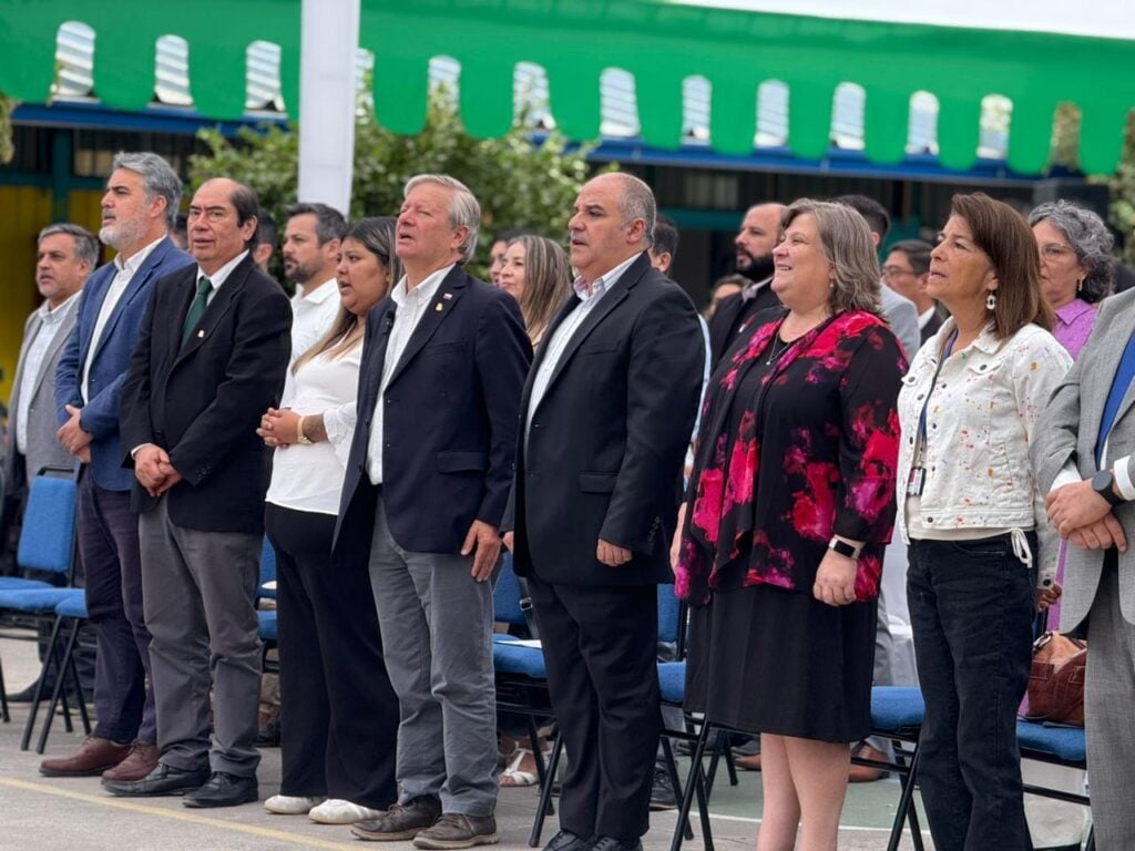 Alcalde Bordachar inaugura año escolar reiterando críticas a los SLEP: "Nos hemos enamorado de la educación pública y la podemos hacer bien"