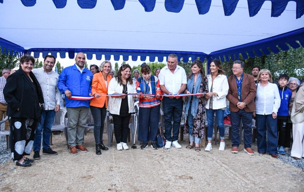 Inauguran Complejo Deportivo Eben-Aresti en Molina tras donación de empresa y aporte municipal