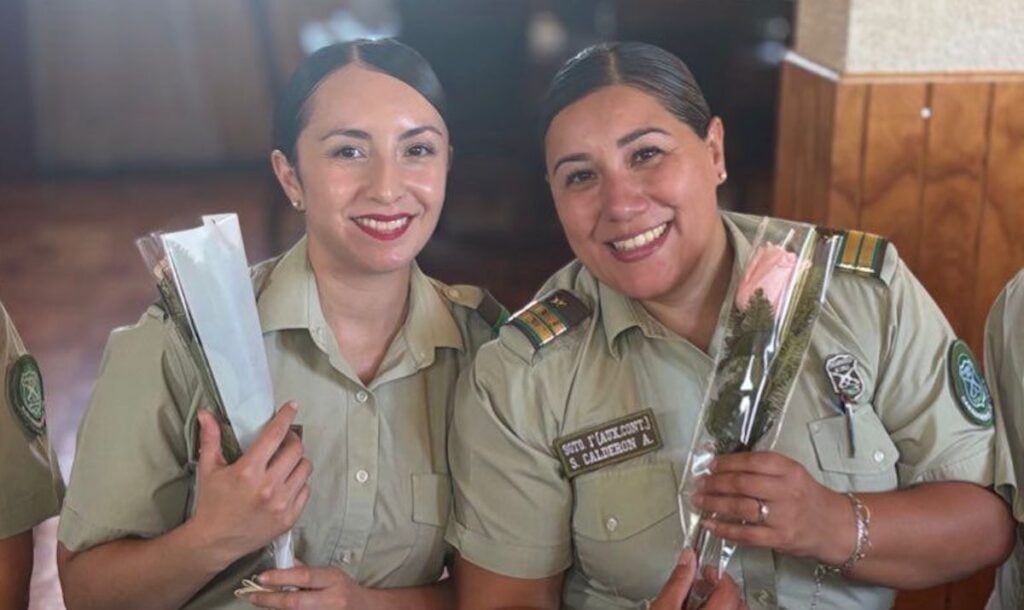 Prefectura de Carabineros de Curicó rinde homenaje a sus funcionarias en el marco del 8M