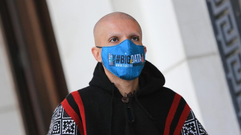 Exconvencional Rodrigo Rojas Vade hallado herido y maniatado en Ruta 78