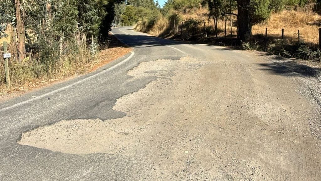 Inversión de $3 mil millones bajo cuestionamiento: Acusan rápido deterioro de la vía hacia Boyeruca