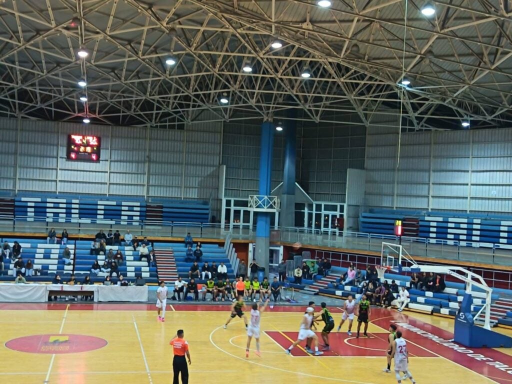 Liceo de Curicó cae ante Truenos de Talca en la Liga Dos