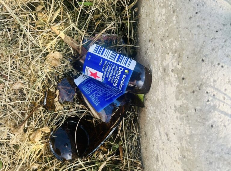 Vecinos alertan sobre consumo de medicamentos para drogarse en plaza publica de Curicó